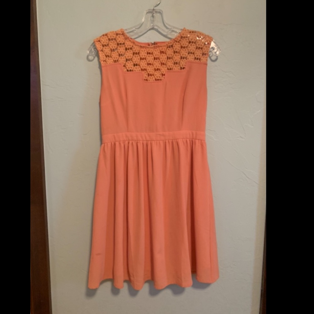 Esley Coral Dress Size Small